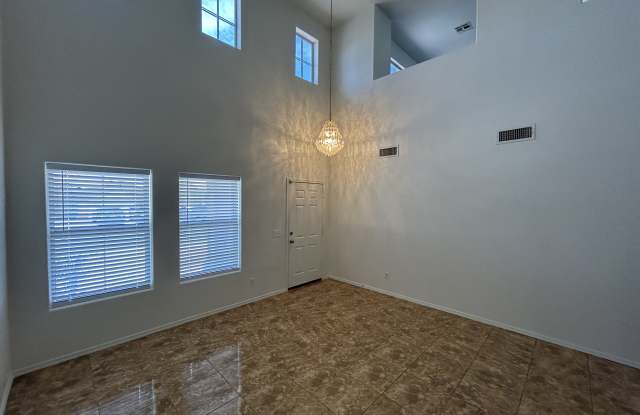 7399 W Solano Dr S Gallery 4