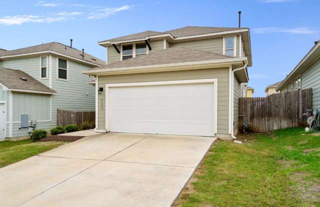 467 Twisted Oaks Ln, Buda, Texas 78610 Gallery 3