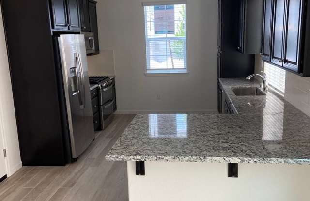 Newer solar home! 3 Bdrm, 3 Bath home off Parkside & Woodcreek Oaks Blvd photos photos
