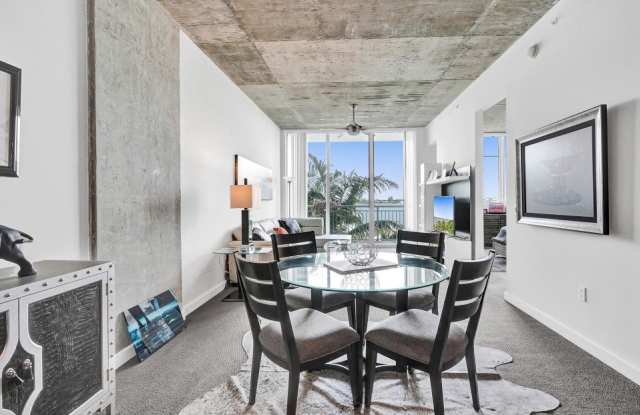 300 South Australian Avenue Gallery 3