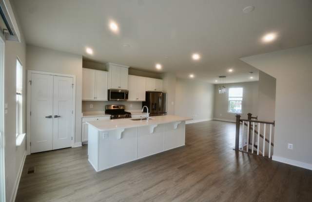 A Beautiful New 3 Bedroom Townhouse Gallery 4