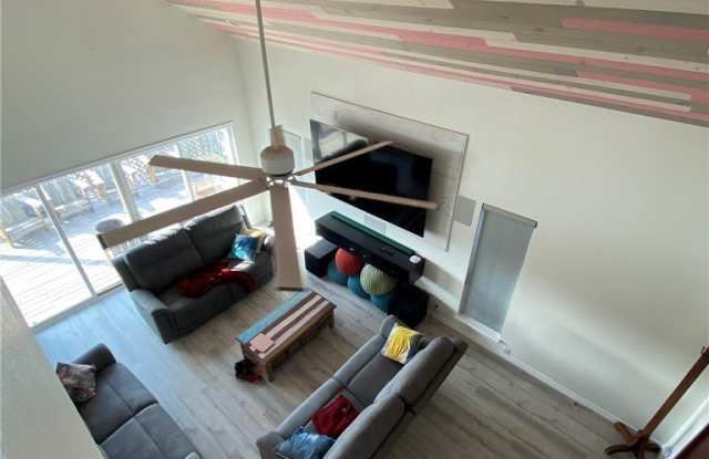 15333 Isabella Court Gallery 3