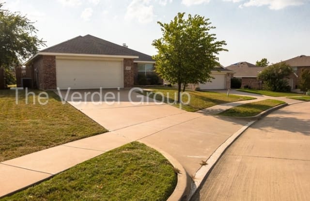 8114 Macgregor Drive - 8114 Macgregor Dr, Arlington, TX 76002