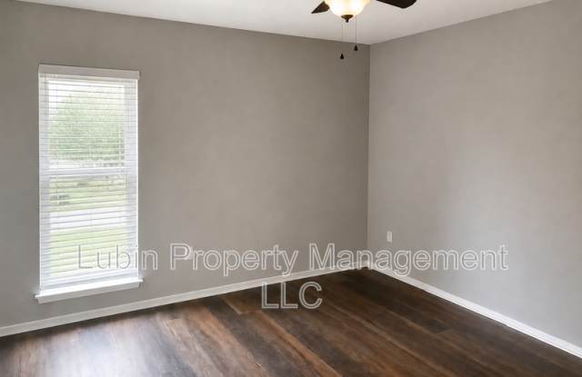 10331 Oak Leaf Drive Gallery 3
