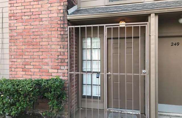 10501 South Drive - 10501 South Drive, Houston, TX 77099