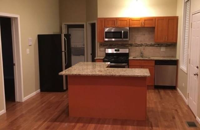 2955 N Spaulding Ave 1R - 2955 North Spaulding Avenue, Chicago, IL 60618