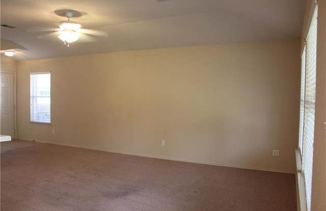 1006 Balanced Rock PL Gallery 4