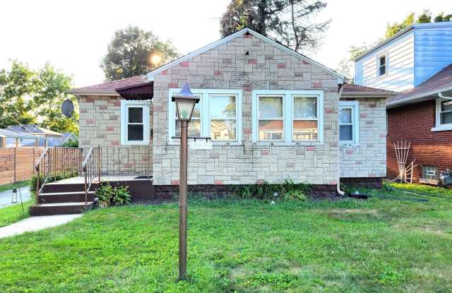 18436 Ridgewood Avenue - 18436 Ridgewood Avenue, Lansing, IL 60438