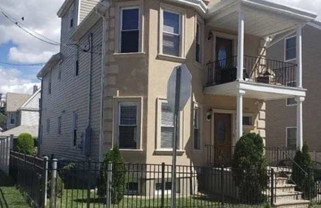 442 Morrissee Ave photos photos