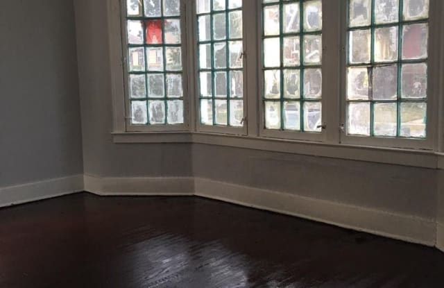 4031 Pasadena Gallery 3