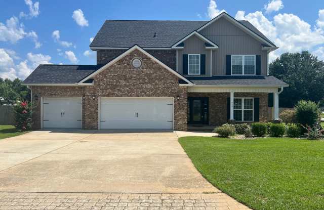 Charming 4 Bedroom, 3 Bath Home on Corner Lot in Kathleen, GA photos photos