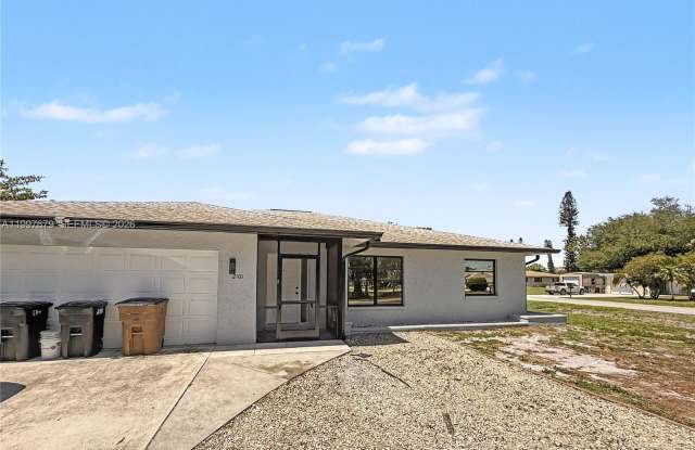 2101 HIBISCUS RD photos photos