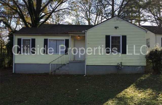 994 Poplar Street - 994 Poplar Street, East Point, GA 30344
