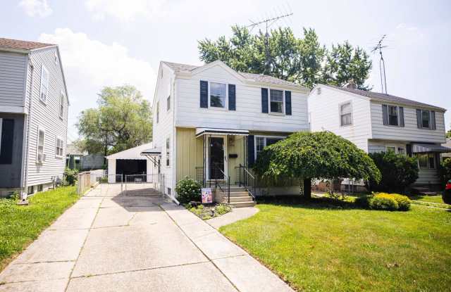 Beautiful traditional three bedroom two story house for rent! photos photos