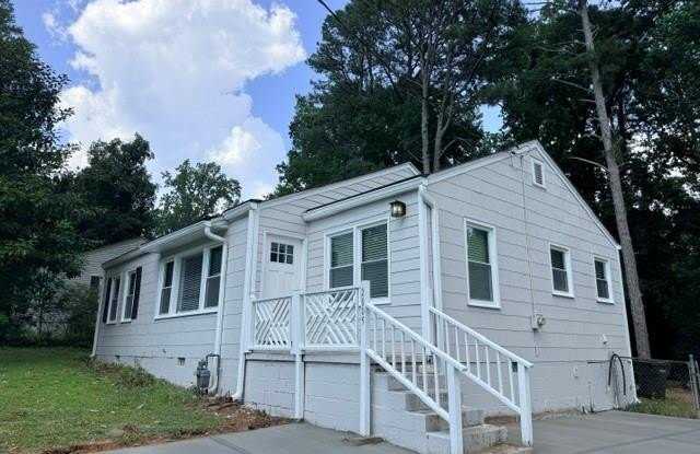 2005 Benson Avenue SE photos photos