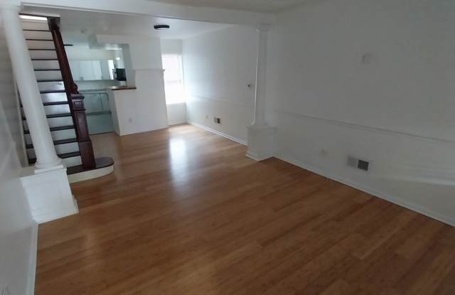 707 S. Harrison Street - - Gallery 2