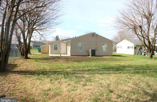 57 SWAN Lane - 57 Swan Lane, Levittown, PA 19055