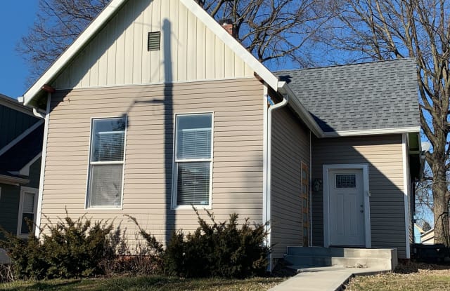 430 Parkway Ave - 430 Parkway Avenue, Indianapolis, IN 46225