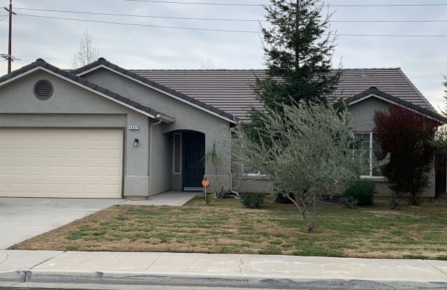 1857 Rawson Avenue - 1857 Rawson Avenue, Sanger, CA 93657