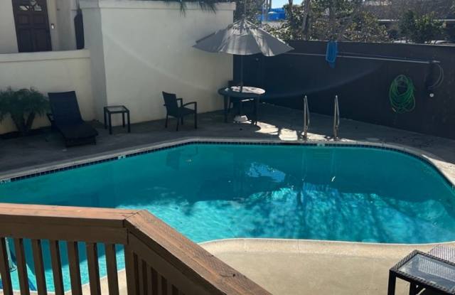 Meticulously maintained condo - 2 main bedroom suites - short distance to Tamarack Beach photos photos