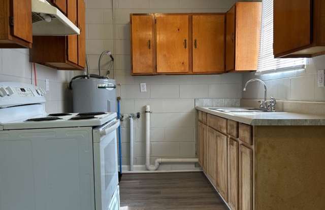 ***$300 off 2nd months rent!*** Charming 3 bedroom home available! | Section 8 Accepted! | photos photos