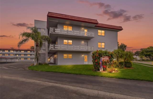 5660 80TH Street N photos photos