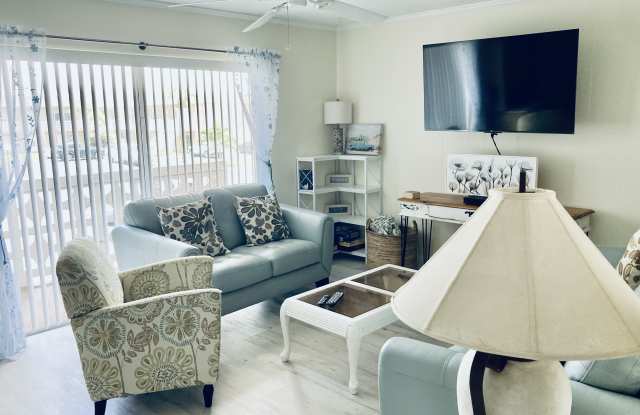 770 Diplomat Boulevard Gallery 4