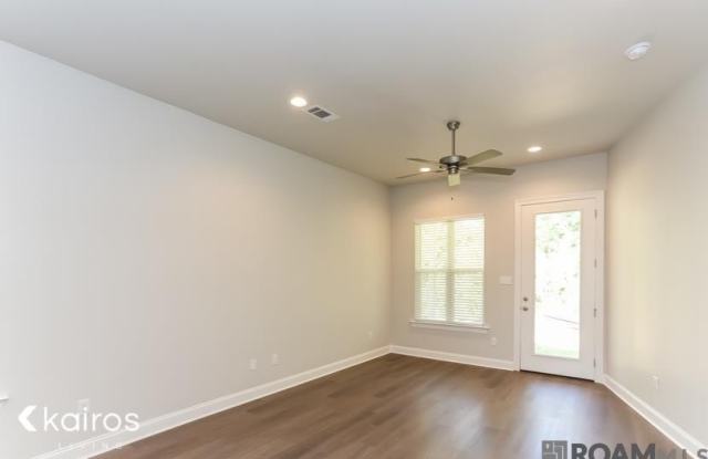 15713 Boothy Ln Gallery 3