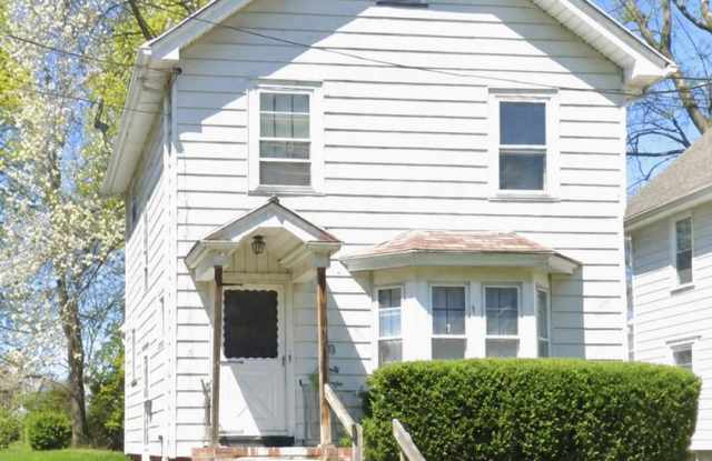 3 Bed Home Available For Rent - 99 Cummings photos photos