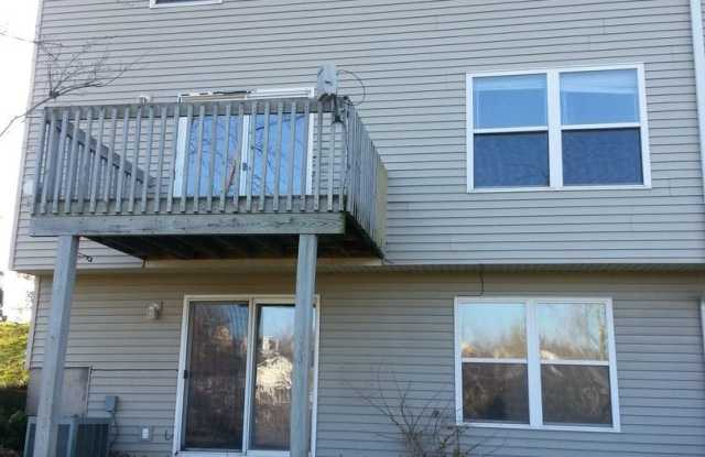 2281 Holiday Road Gallery 2