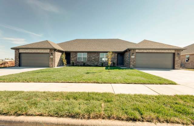 2012 S Ridgeline Rd. Ozark, Mo Gallery 1
