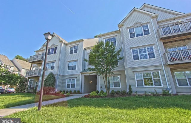 12471 HAYES COURT - 12471 Hayes Court, Fair Oaks, VA 22033