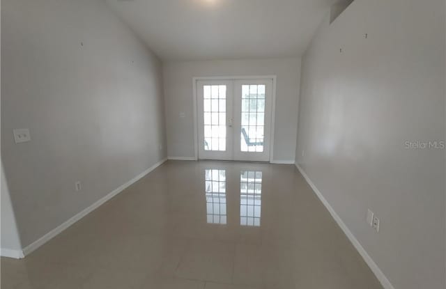 676 MEADOW PARK DRIVE Gallery 3