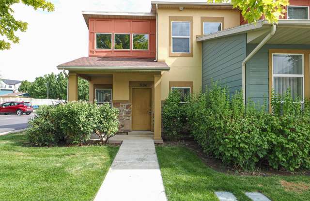 Awesome Townhome End-unit in South Jordan Gallery 1