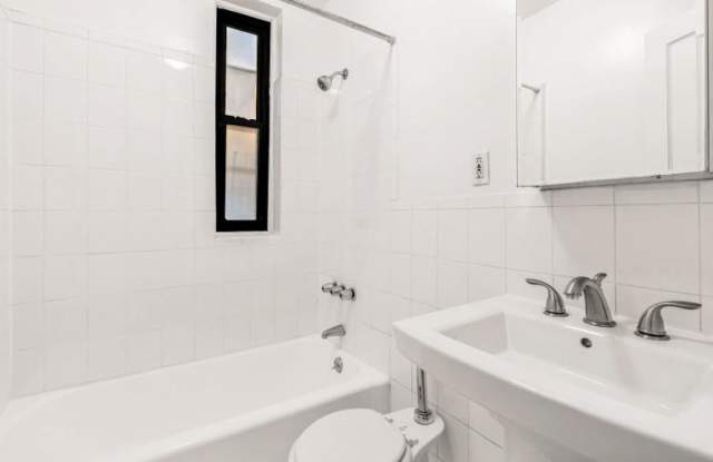 238 West 4th St. photos photos