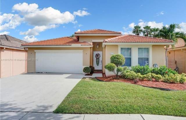 14361 N Royal Cove Cir photos photos