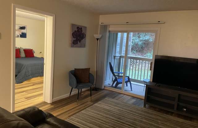 800 Meadowview Dr photos photos