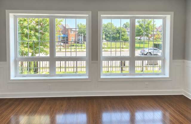 1327 South Fairfield Avenue - 1 Gallery 3