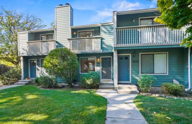 Charming 2bd/1.5ba SE Boise Townhome w/Pool photos photos Charming 2bd/1.5ba SE Boise Townhome w/Pool photos photos