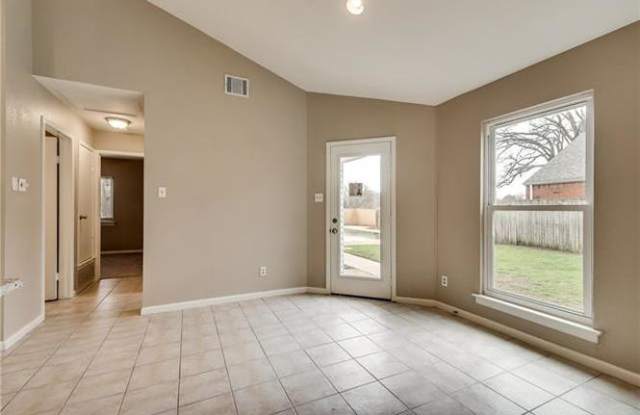 949 Sugarberry Dr Gallery 2