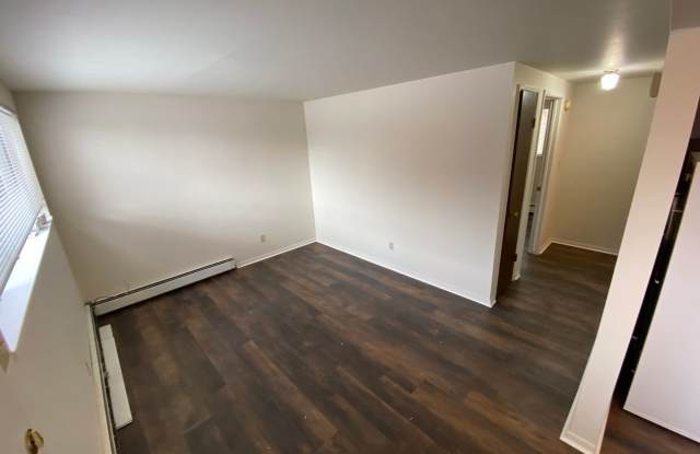 One Bedroom, Ground Floor Apartment on Florida Road Gallery 3
