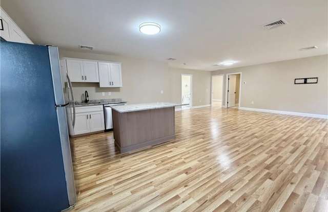 280 Morgan Avenue Gallery 4