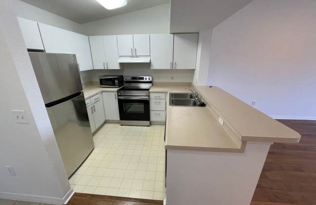 ANNUAL RENTAL - KEY ROYAL-2 BED 1 BATH THIRD FLOOR photos photos ANNUAL RENTAL - KEY ROYAL-2 BED 1 BATH THIRD FLOOR photos photos