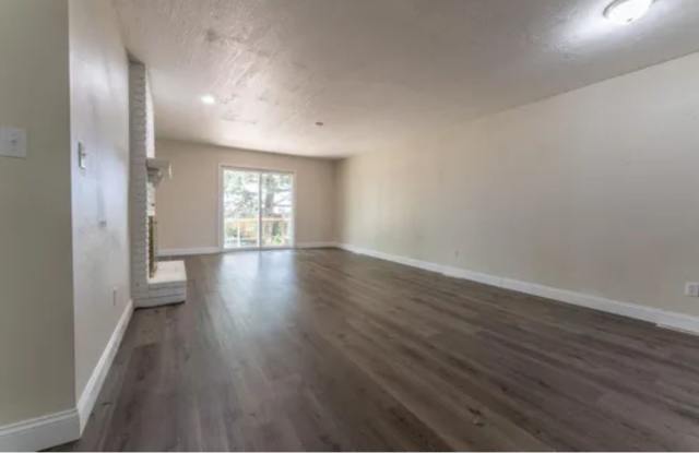 PRELEASING FOR MAY 2026!! Gorgeous 2 bedroom 2 Bath 2 Car Garage Duplex!! photos photos