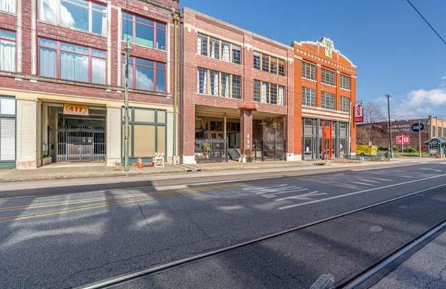 FIRST Full MONTH FREE!!  Amazing studio in the William Farrington Buildiing.  UTILITIES INCLUDED EXCLUDES CABLE AND INTERNET.  Pets not allowed.  One car parking in garage included. Gallery 3