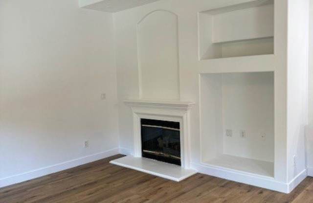 28219 Canterbury Court Gallery 2