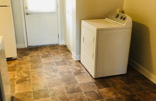 5205 Goolsby Ct Gallery 2