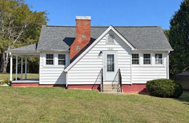 One bedroom, 1 bath house in Burlington Gallery 1
