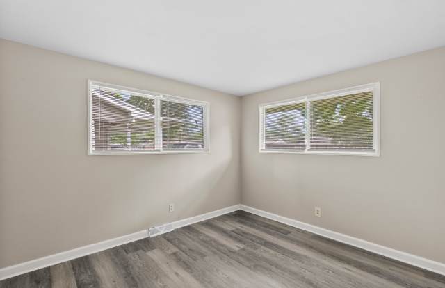 9737 Wendell Dr Gallery 4