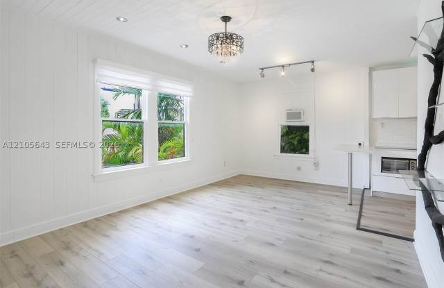 1111 SW 11th St Gallery 4